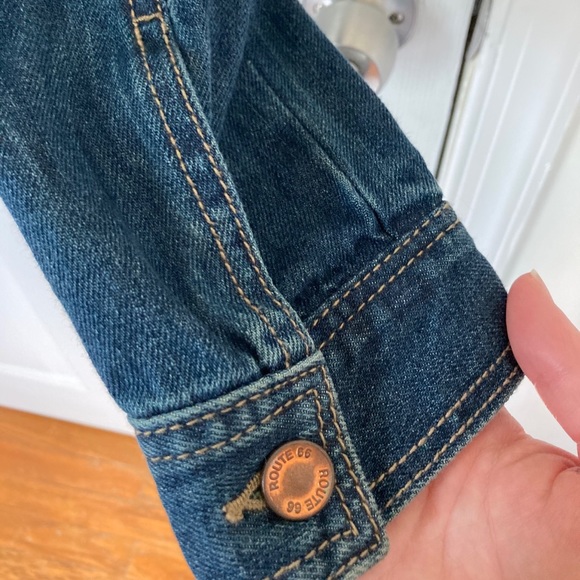 Jean jacket size small - Picture 2 of 9